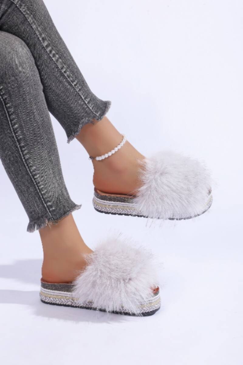 Klapki damskie Roz 36-41 / 12 par